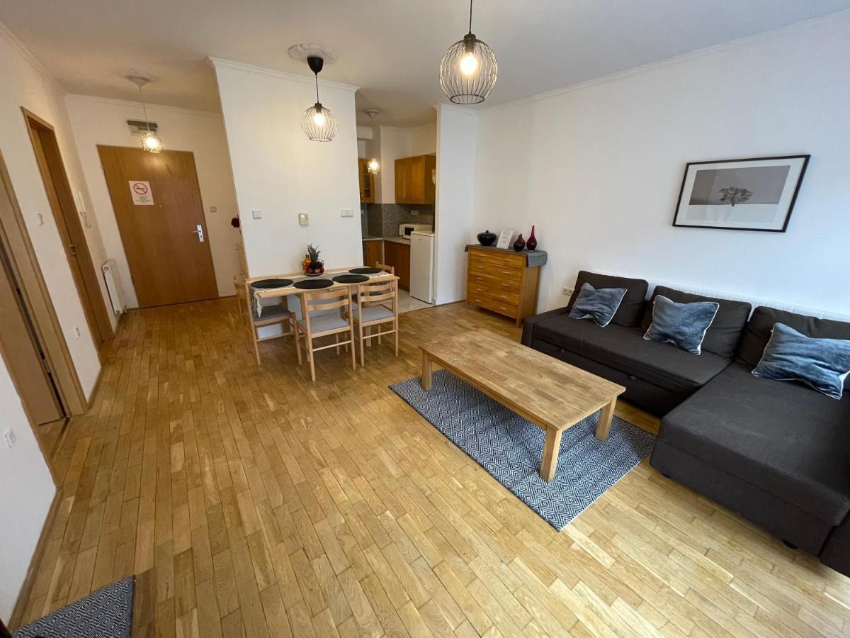 Szimpla Central Boutique Apartment Budapest Kültér fotó